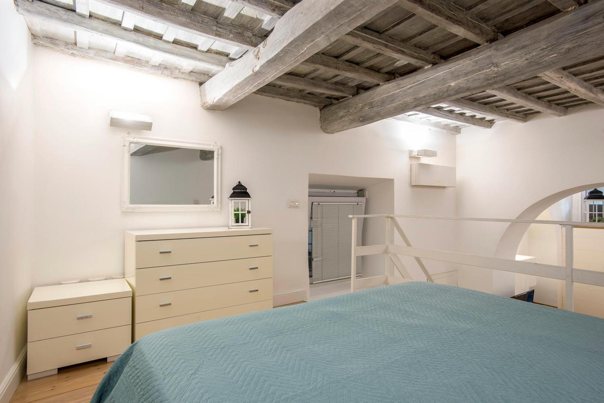 Holidays Teatro Pace Apartment Rome