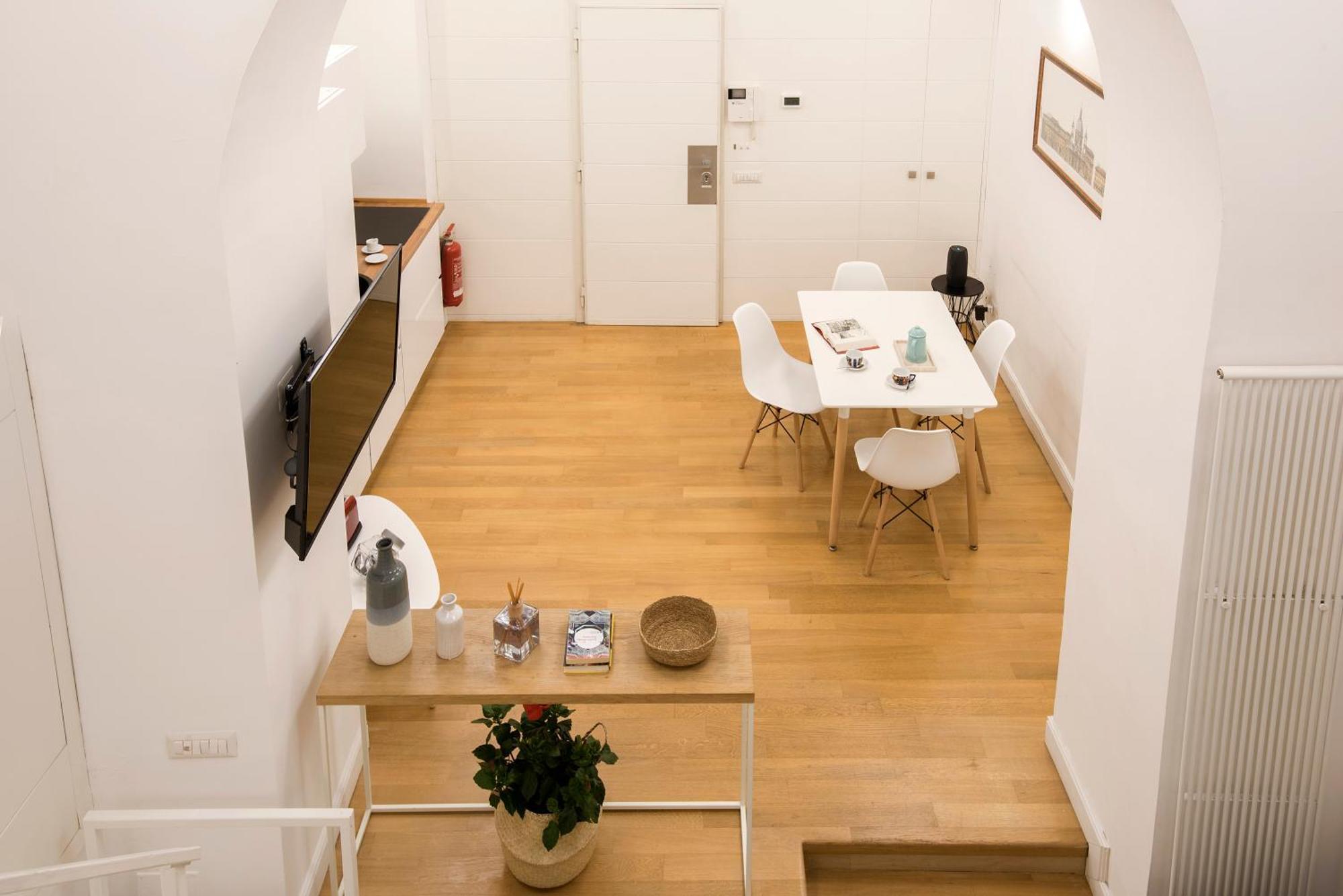 Holidays Teatro Pace Apartment Rome